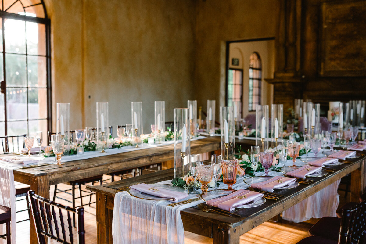 reception table setting