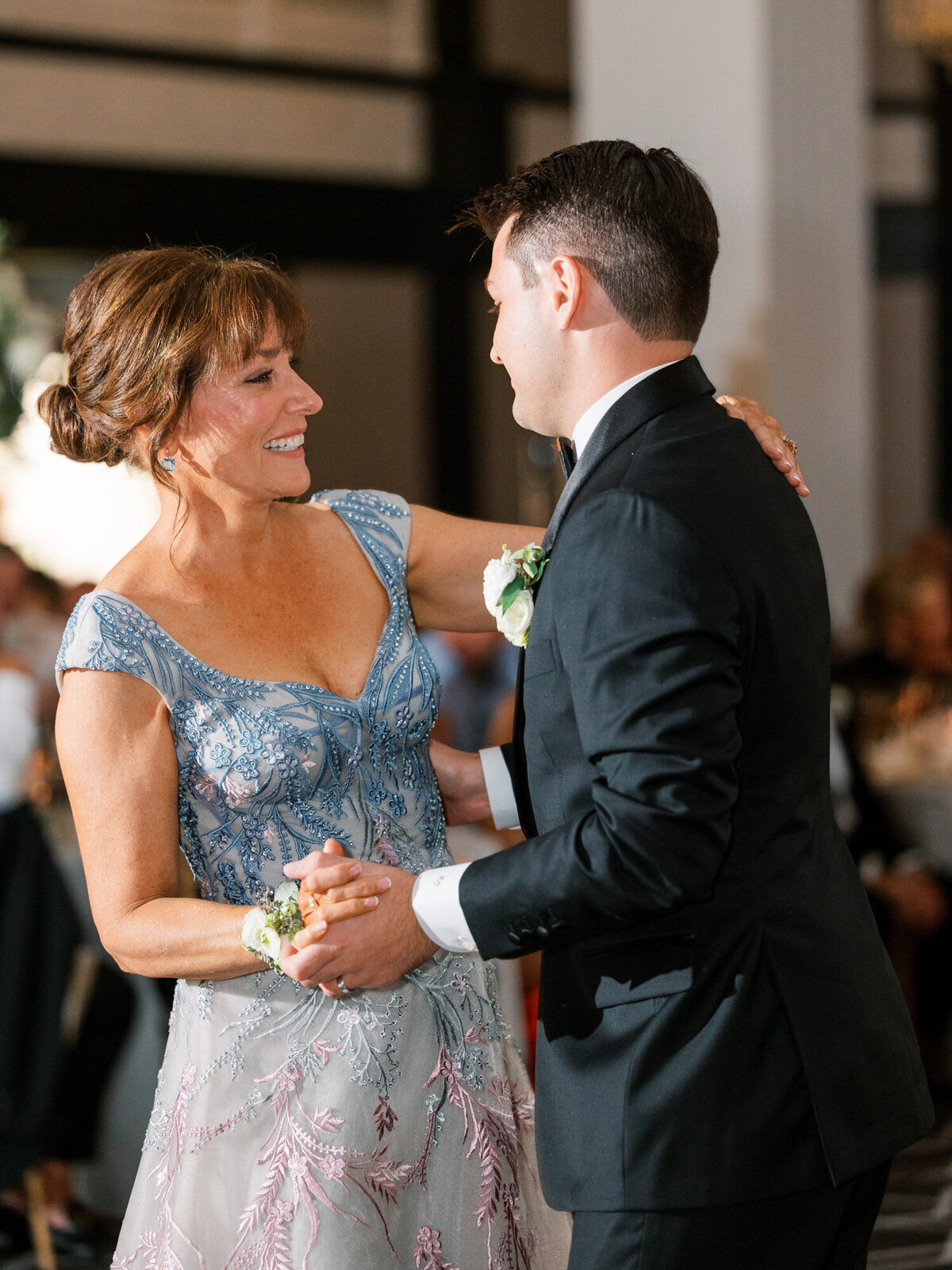 anne-troxel-photography-luxury-pittsburgh-wedding-nemacolin-woodlands-lgbtq-light-and-airy-124