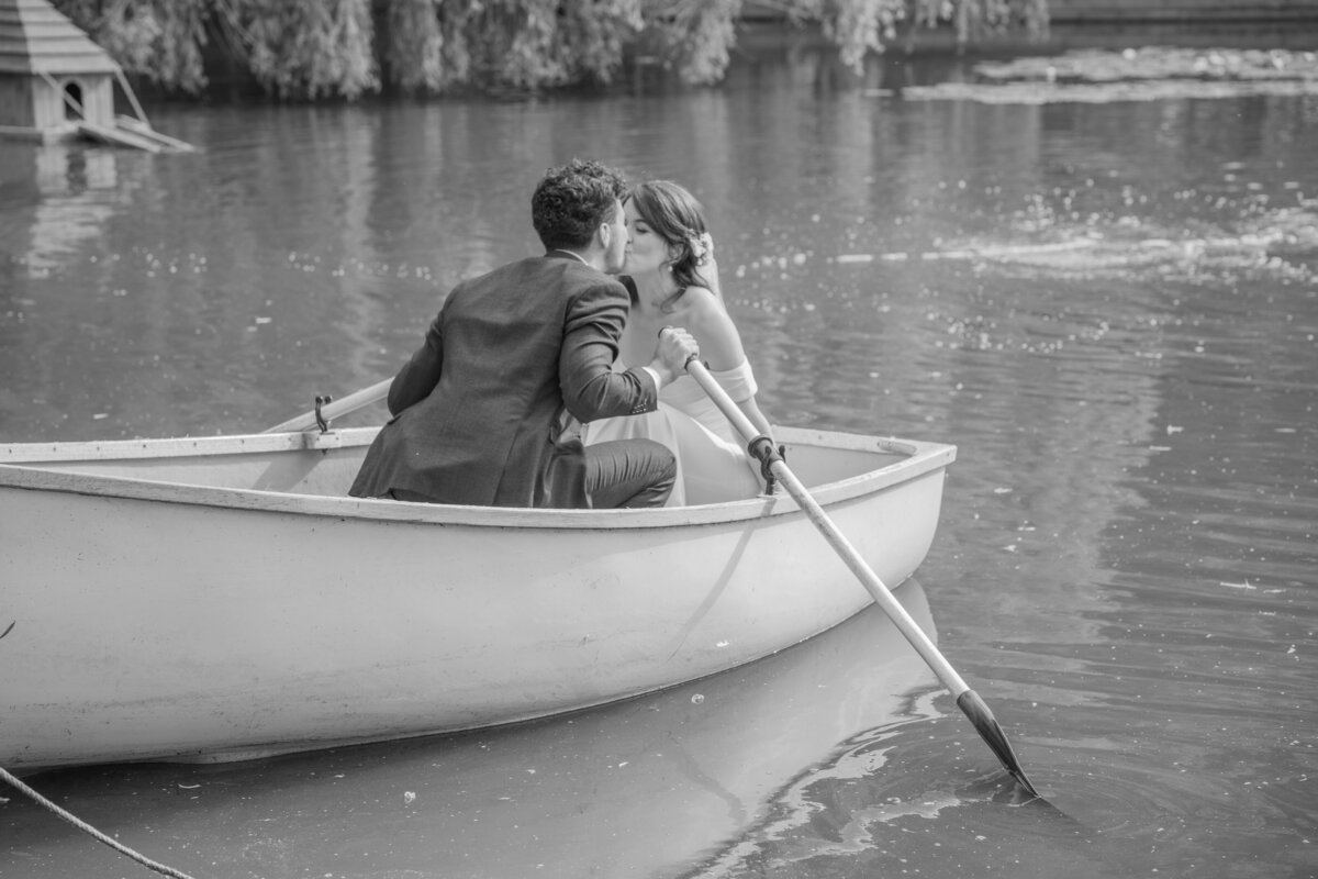 East Mersea Hall Wedding Photographer, Tracey Davies Photography 