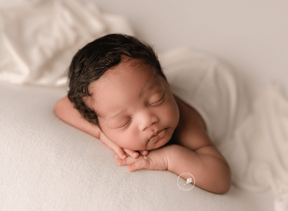 Deerfield-newborn-photographer-DSC6218-Edit