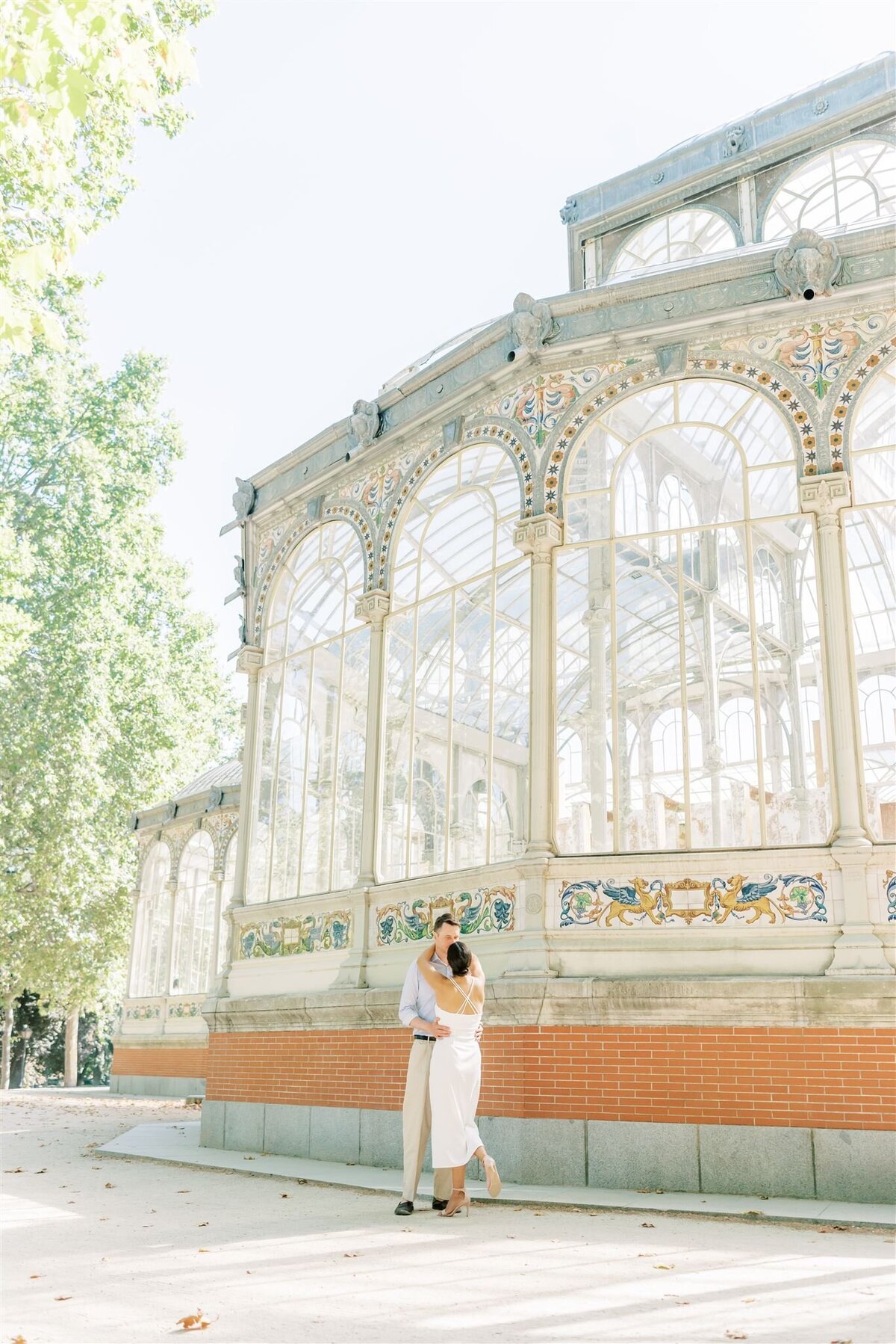 Bröllopsfotograf i Stockholm helloalora Anna Lundgren Kristallpalatset : Palacio de Cristal bröllopsfotografering bröllop i Madrid El Retiro Parken