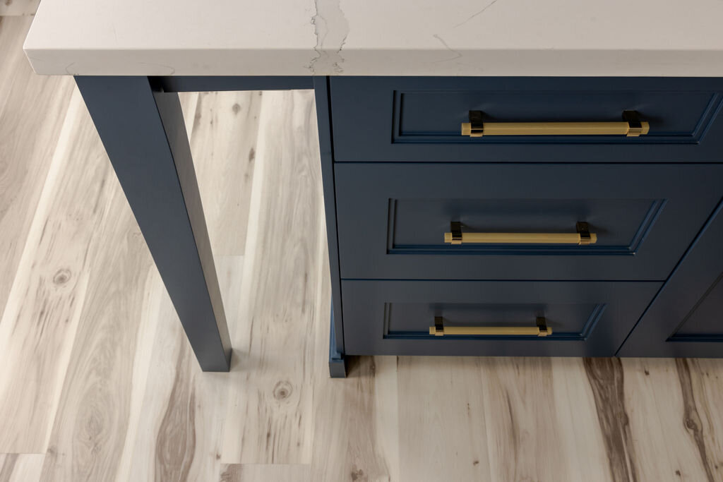 CabinetWorks-Shaver-17