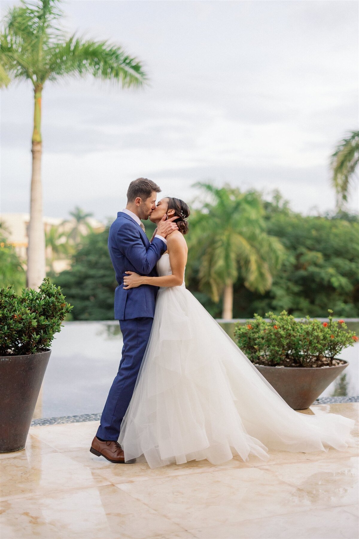 Mexico-Secrets-Akumal-Wedding-Amy-Collin-Xiaoqi-Li-Photography-48
