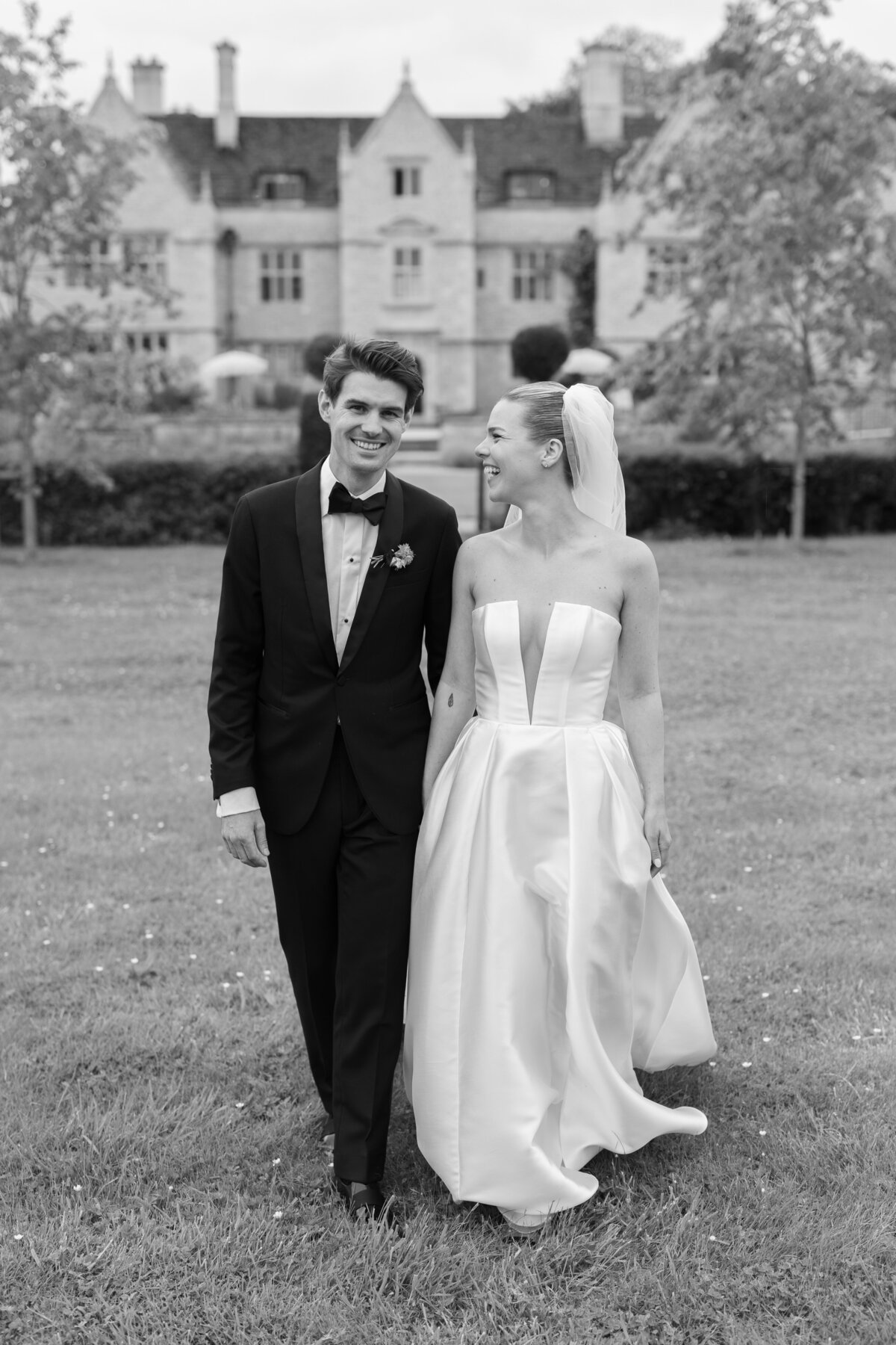 Couple portraits at Kin House