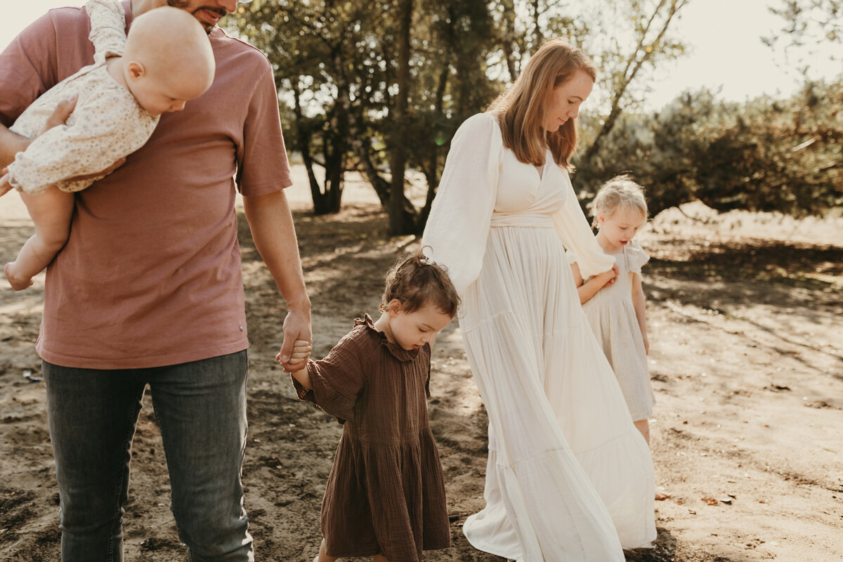 gezinsshoot-fotograaf-omgeving-brabant-Post-Uiterweer-BlinkendBeeld