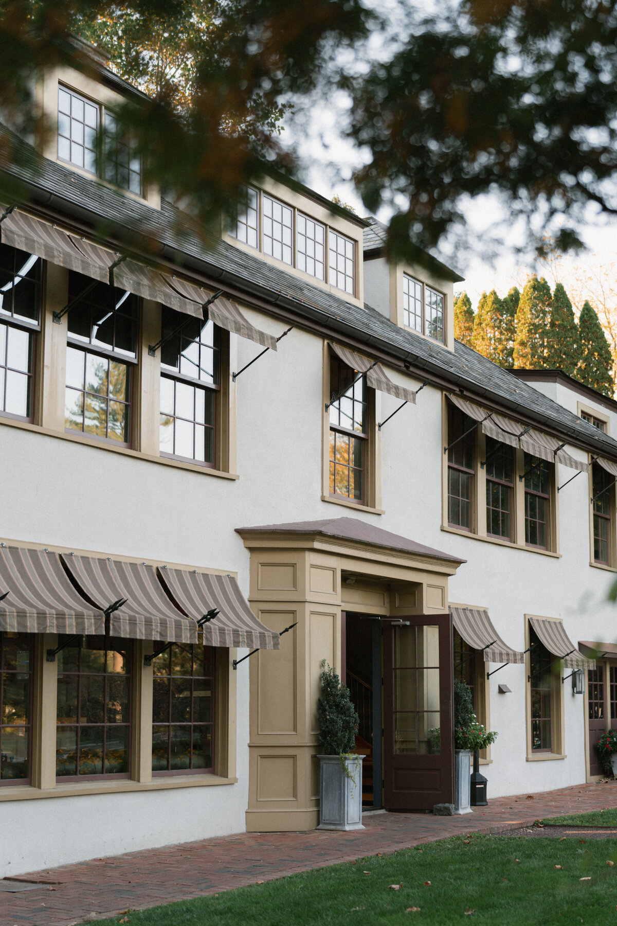 Grace & Ardor Co. East Coast Wedding Engagement Photography Pennsylvania New York City New Jersey Timeless Bold Art Direction Editorial Erin McGeever New Hope Hotel du Village Stockton Lambertville-77