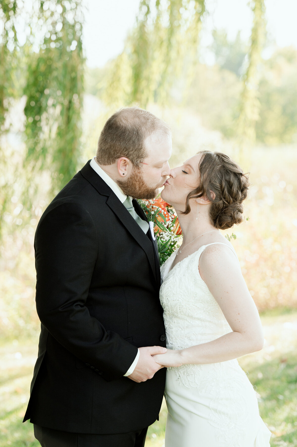 9822-Wedding at The Grands at Mulligans in Sartell Minnesota- Wedding Photographer Nicole Hollenkamp