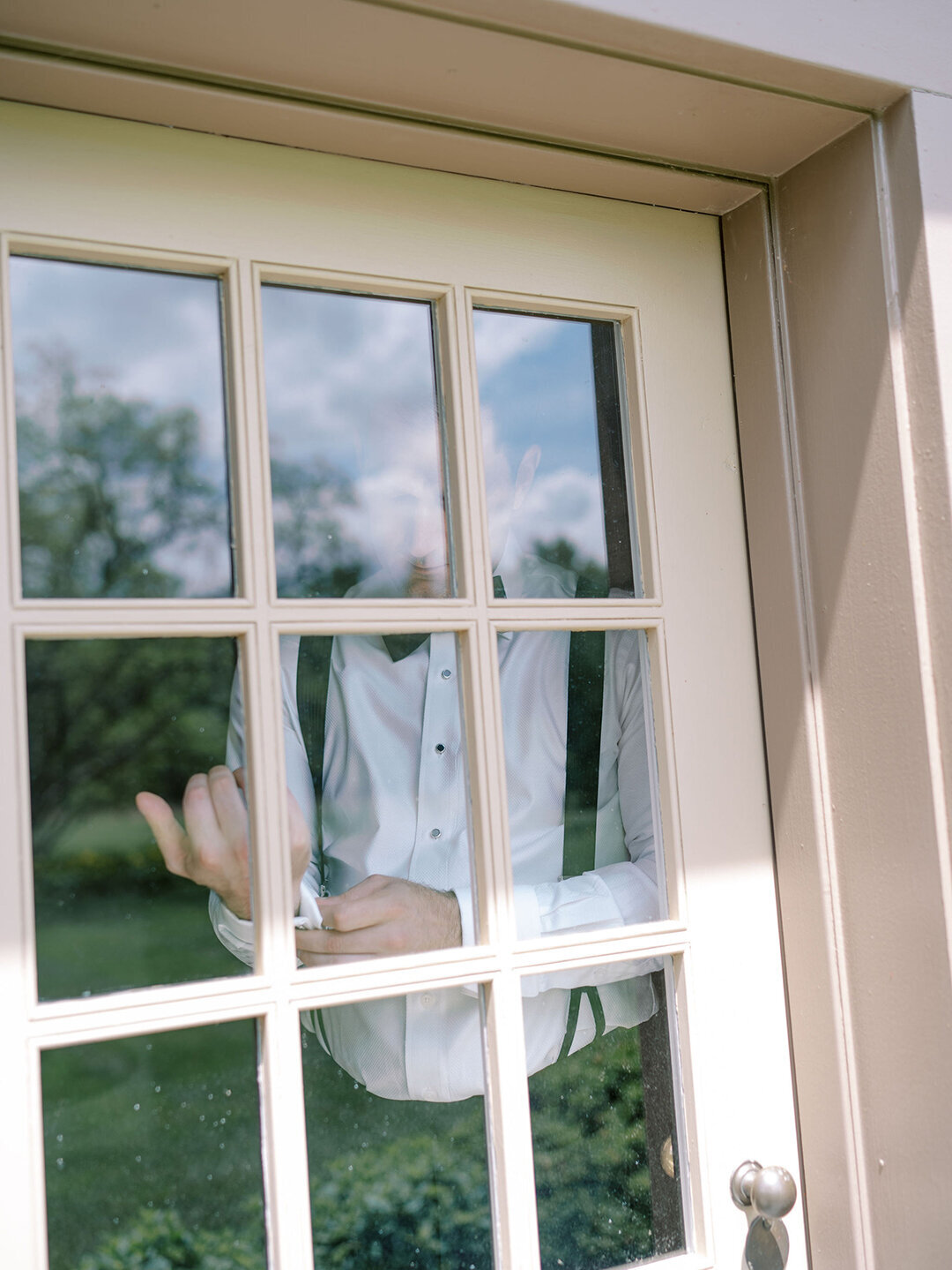 KathleenRob5-3-25GlenstoneGardenVA-VickiGraftonPhotography-161