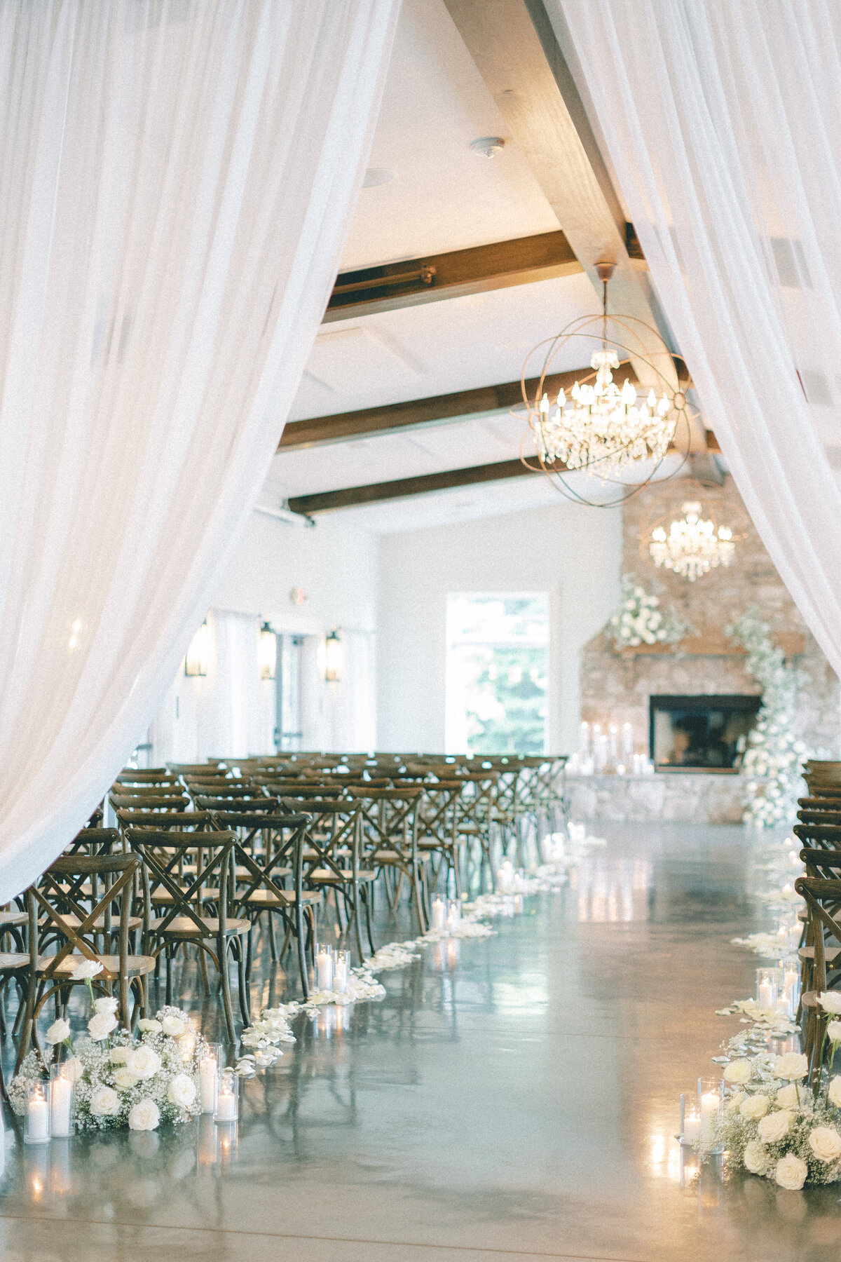 crimson-lane-3-Frances_Floral_Design_Wedding_Flowers_Ohio