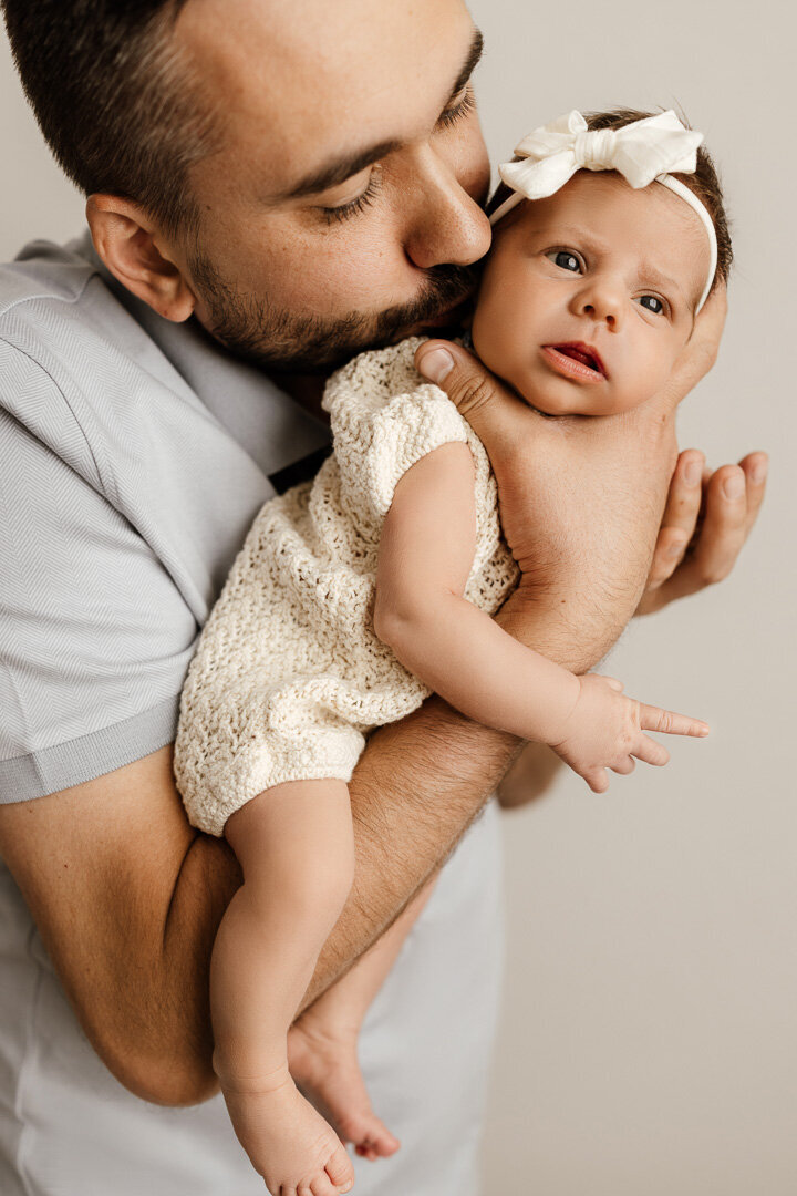 las-vegas-newborn-father-portrait