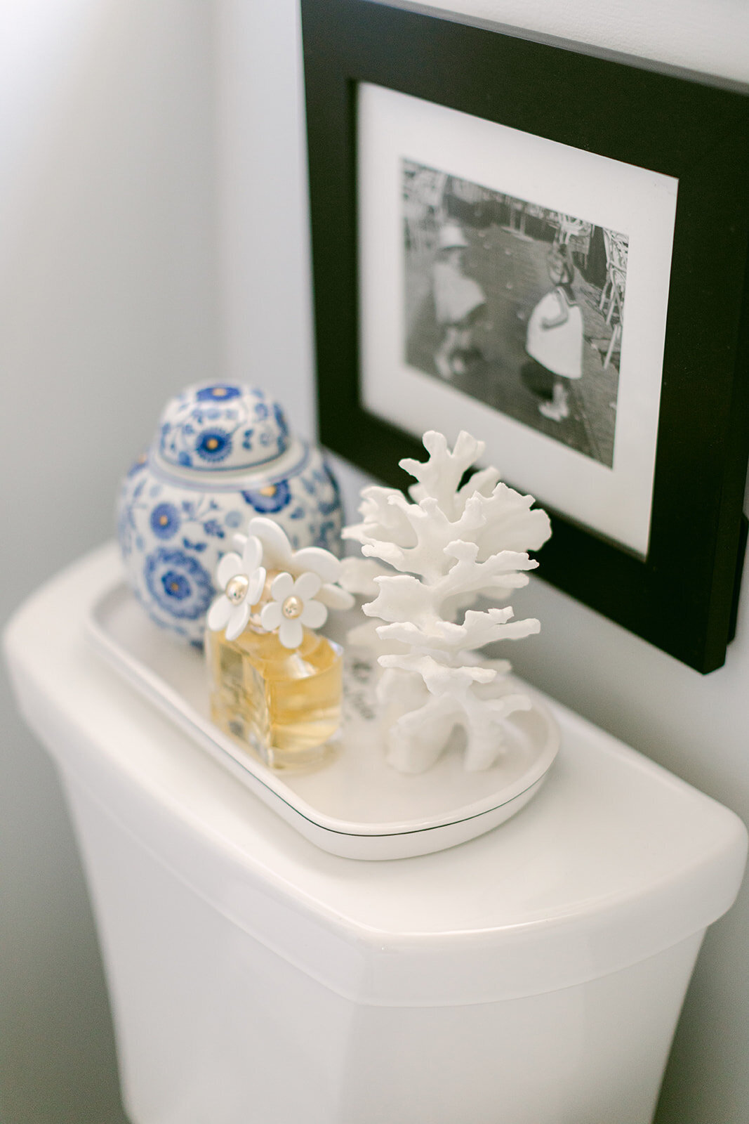 Timeless Black & White Bathroom 04