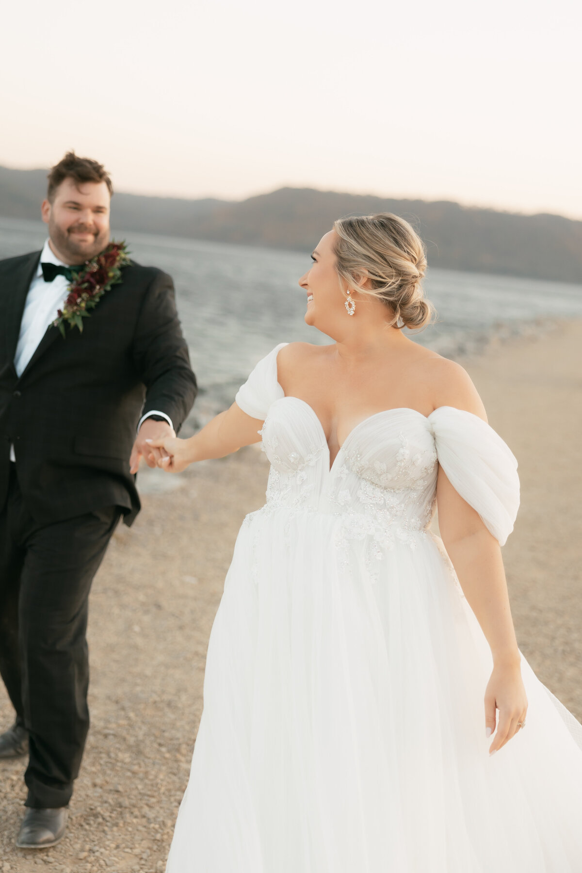Minnesota Wedding Photographer Mikala Machemehl-32