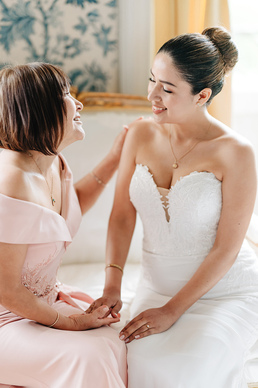 MorganeBallPhotography-Wedding-VictoriaJeremy-02-VictoriaGettingReady-63-3268_websize