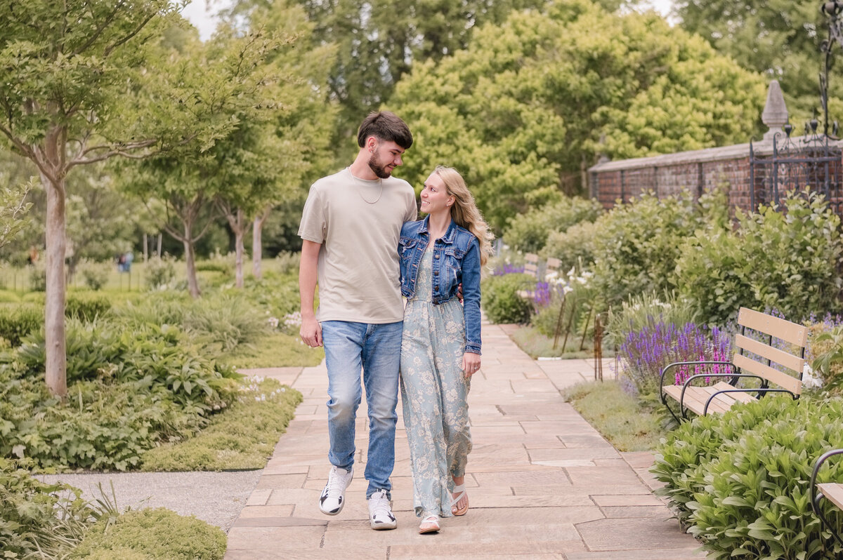 mellon-park-couples-photographer