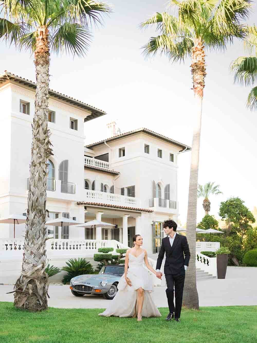 photographe-mariage-saint-tropez-wedding-dress-monique-lhuillier-couple