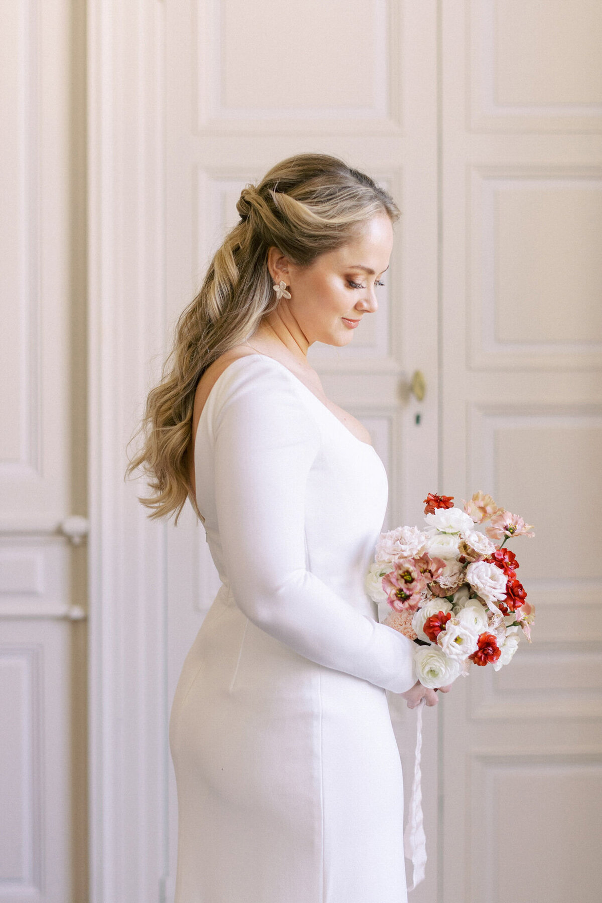 Maïlys Fortune Photography Husband Wife Wedding Weddings Photography France Switzerland Italy Timeless Dreamy Imagery Bilingual French English Destination Weddings Destination Wedding Provence French Riviera Paris Lake Como Tuscany45