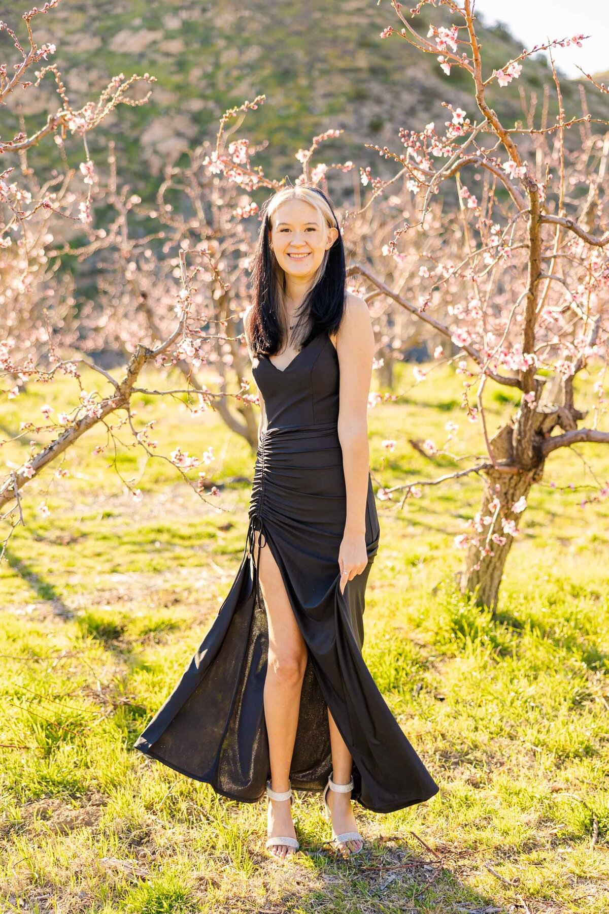senior-portrait-session-flowers-california-aronoff-photography-12