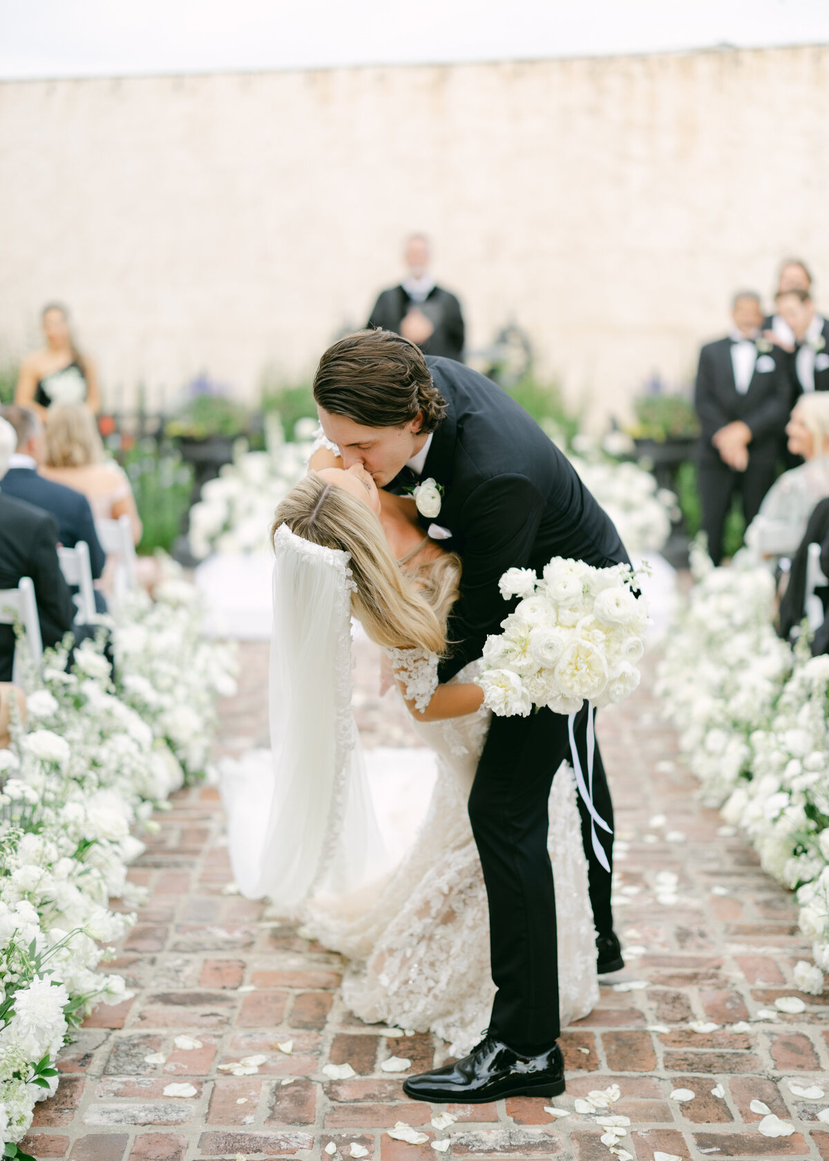 Old_Capitol_Inn_Jackson_Mississippi_Wedding_Photographer_Alyse_and_Ben_Photography-7724