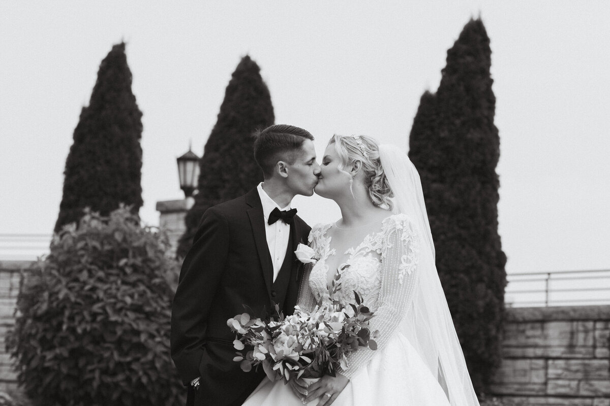 250613-Laura&Alex-Wedding-TheLegacyCastle-PomptonPlains-NJ-Previews-Web-82