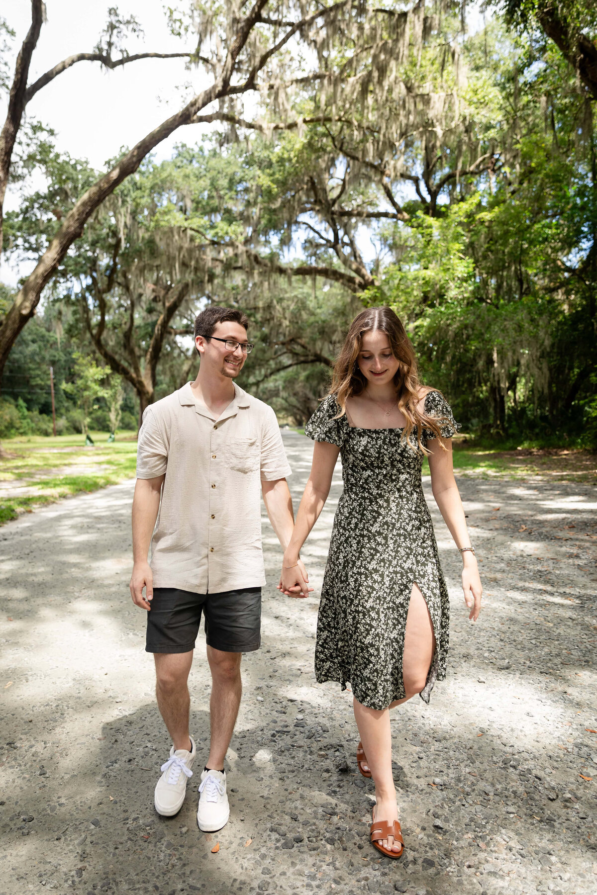 Surprise proposal at Wormsloe Historic Site | Proposal Photographer in Savannah | Phavy Photography