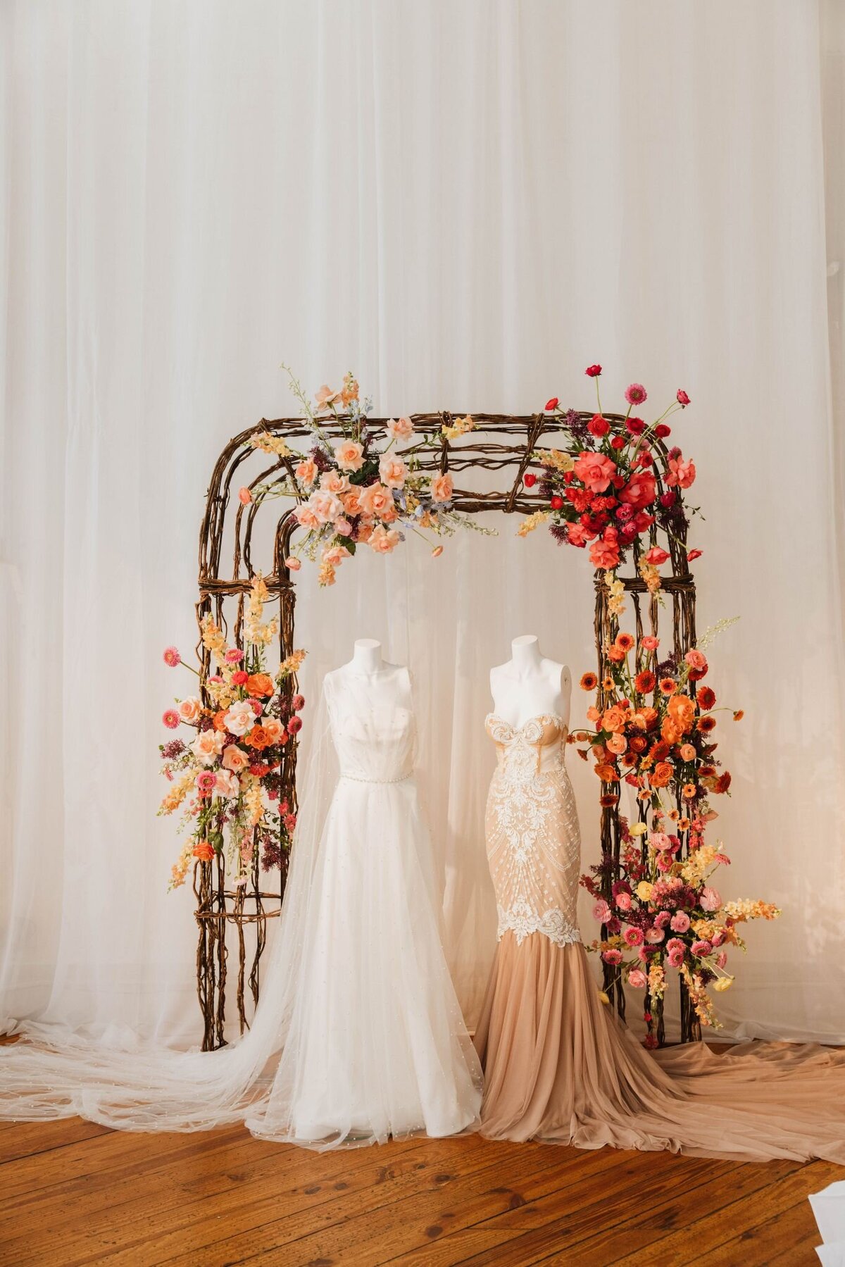 old-city-wedding-stroll-2023-28