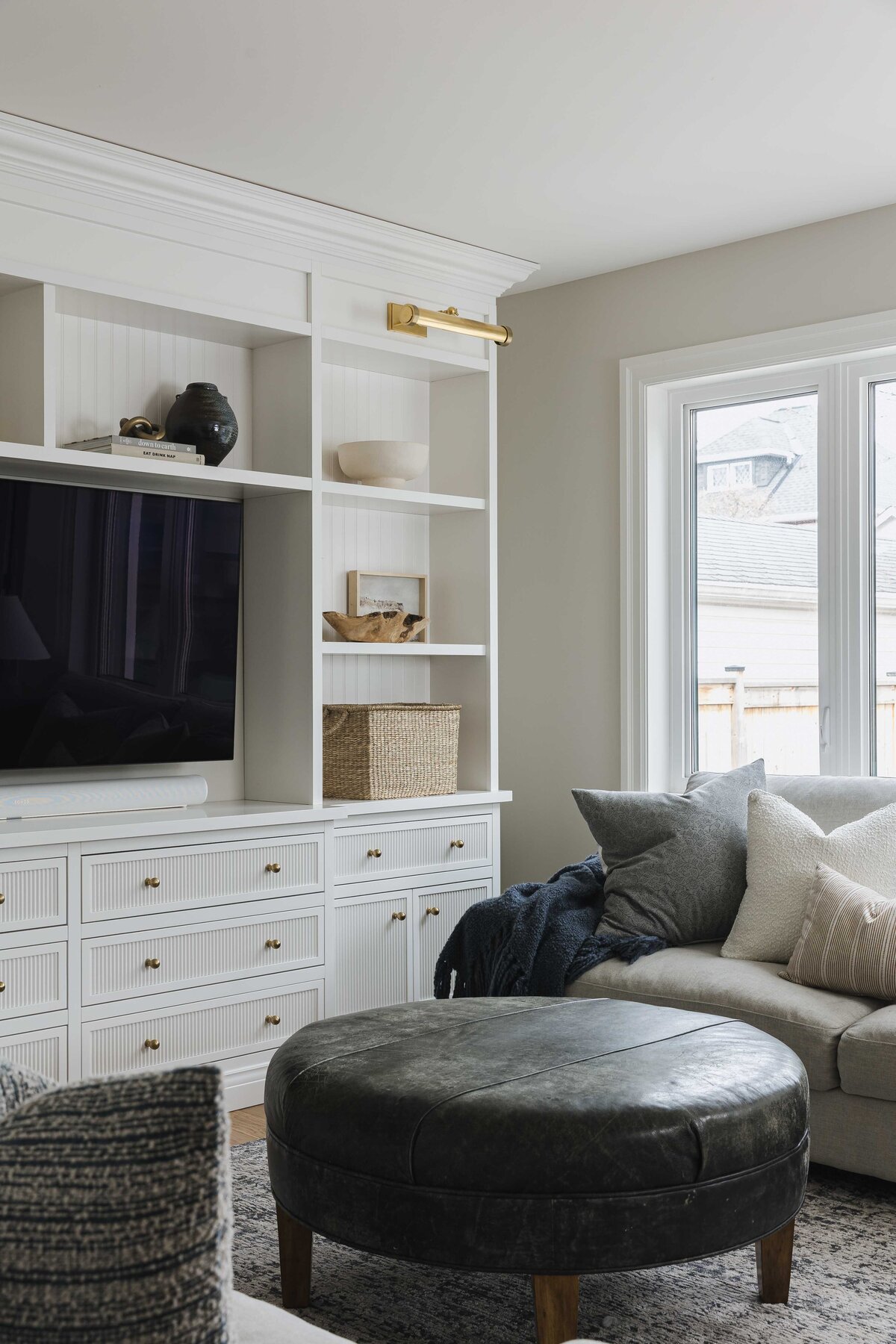 JM Design Studio - Kitchen, Living Room, Mud Room inspo-33