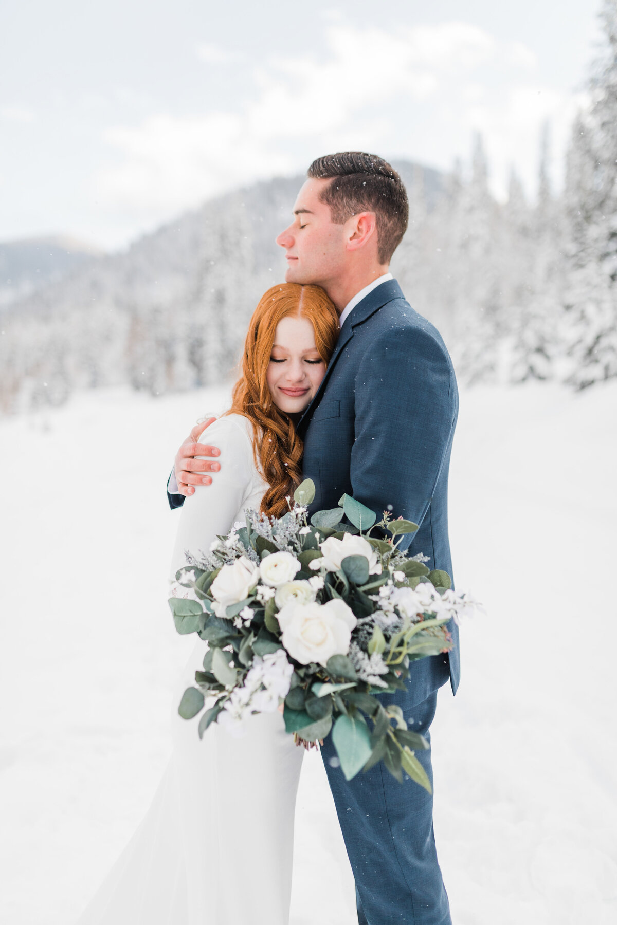 Photography-by-Tasha-Rose-Utah-Big-Cottonwood-Winter-Bridals