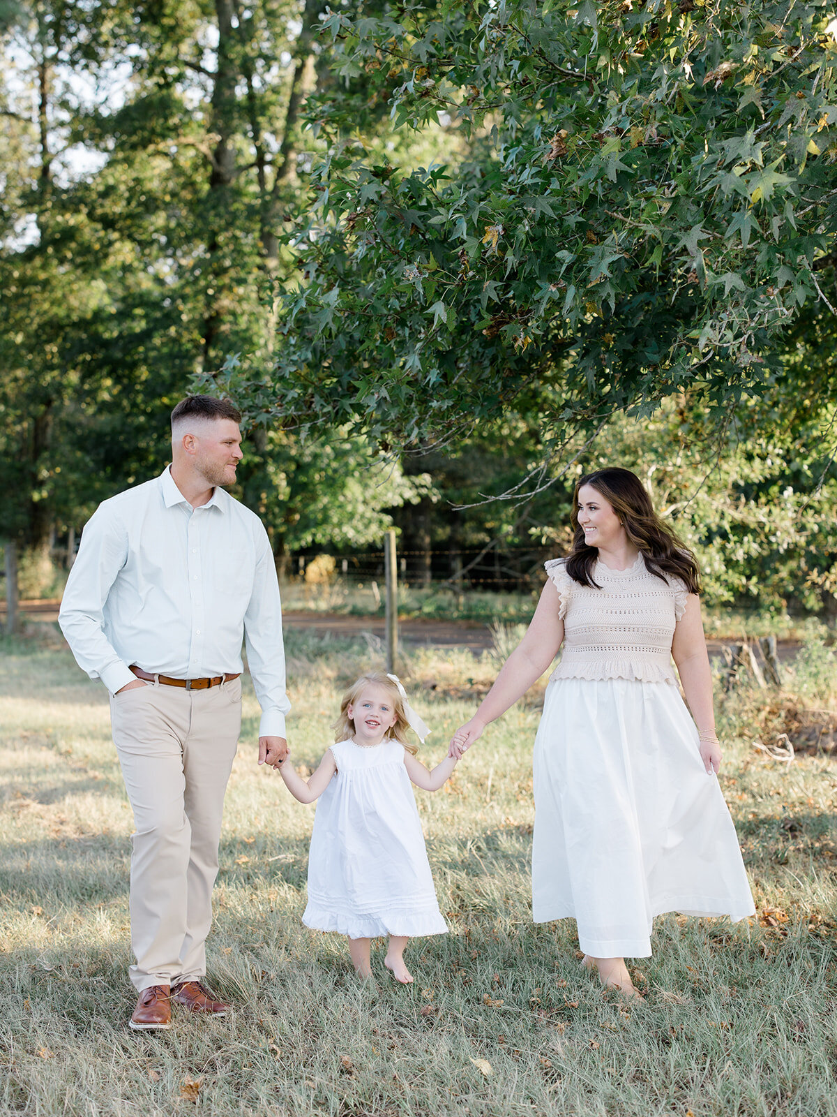 shea-gibson-mississippi-marriage-motherhood-photographer-roberts-baby-announcement-9