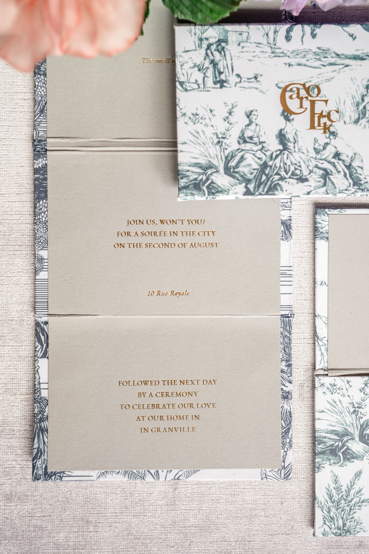 06 Dior-elopement-in-paris-flatlay-blue-purple-peach-victoria-amrose-photography (8)