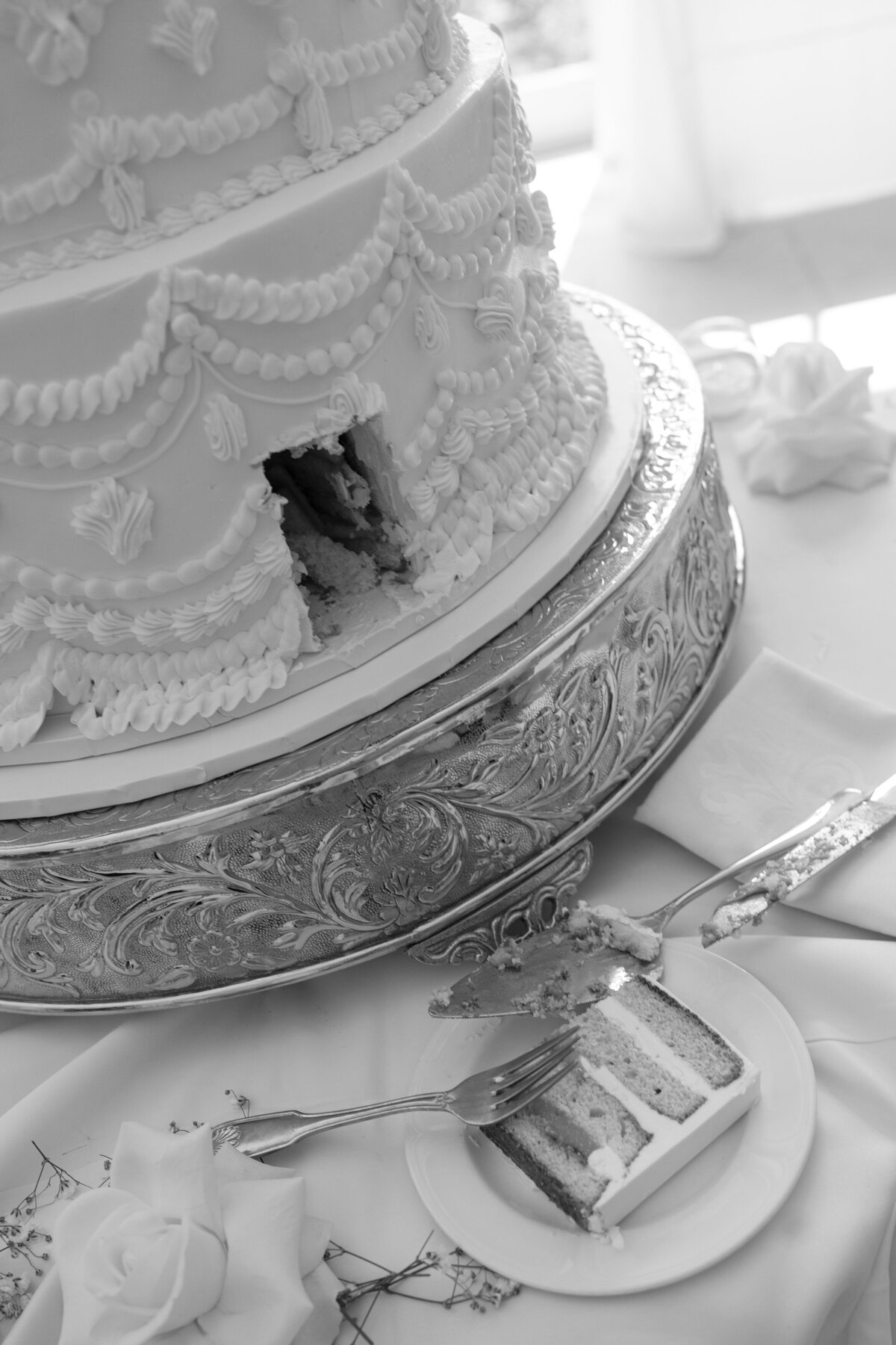 Berlez-Chicago-Wedding-Photographer-samantha-li-bridal-Eve-of-Milady-Armour-House-Editorial-160