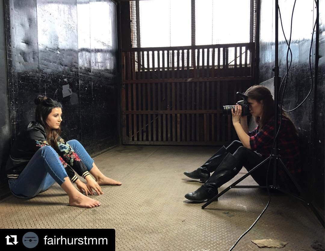 This is why I only wear machine washable clothes when I'm shooting _Behind the scenes yesterday at our promo shoot with @shantaiamusic for @fairhurstmm (with @pricelessbeautygram!)
