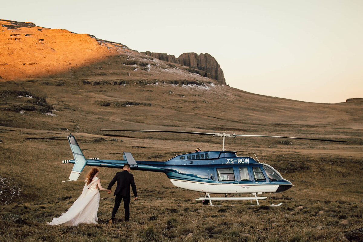 africa-helicopter-elopement-photographer-08