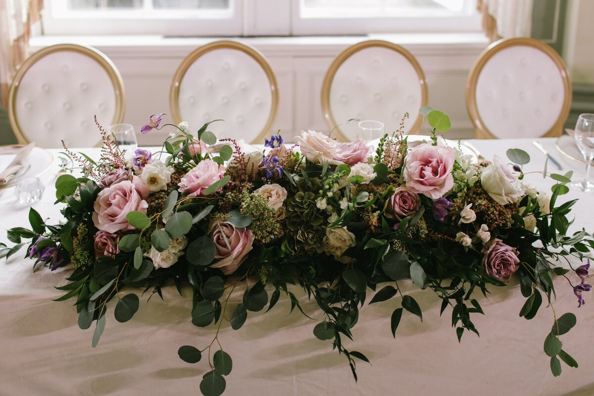 Sandra-Bettina-Events-Fairmont-Macdonald-Wedding-Florals