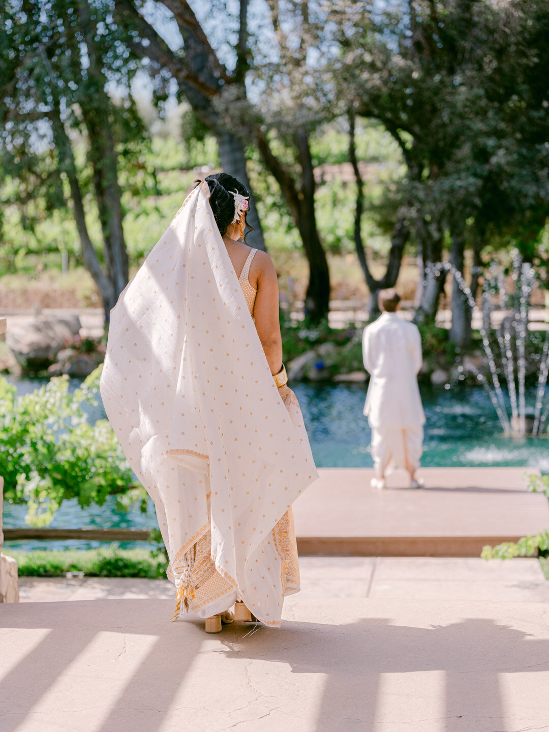 A breathtaking Destination Wedding , where Junmi and Chris exchanged vows against the backdrop of the Vineyard Captured with a timeless, editorial eye by Michael Asmussen, an internationally recognized destination wedding photographer specializing in luxury celebrations. Explore more of Michael’s work in Palm Springs, Los Angeles, Japan, Las Vegas, Seoul and beyond.
