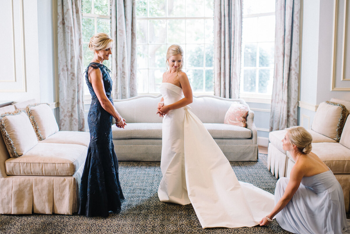Charlotte Country Club Wedding Photo Ideas | Best Wedding Photographers in the World_-23