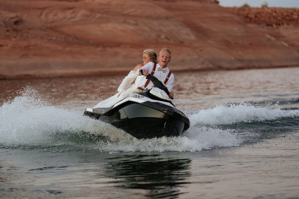 R + M _ Wedding _ Lake Powell _ Utah-27
