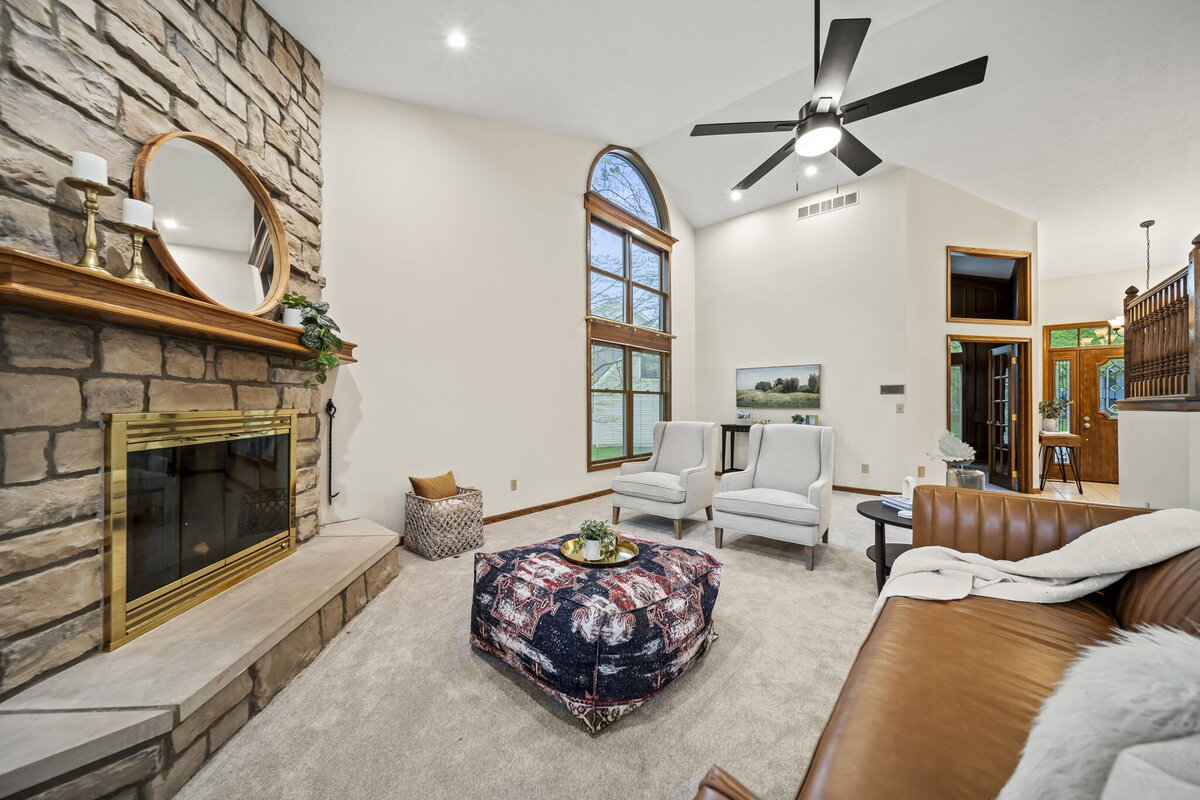 33-web-or-mls-A7405759