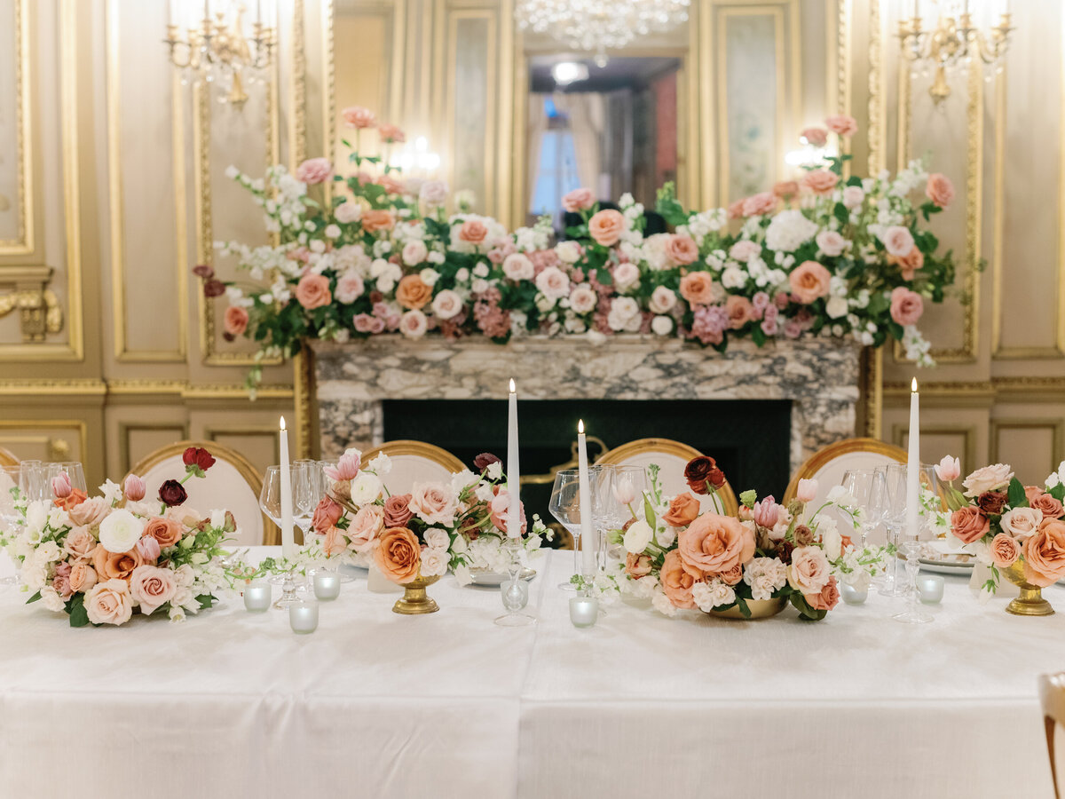 perry-belmont-house-wedding-fall-blush-green-plum-flowers