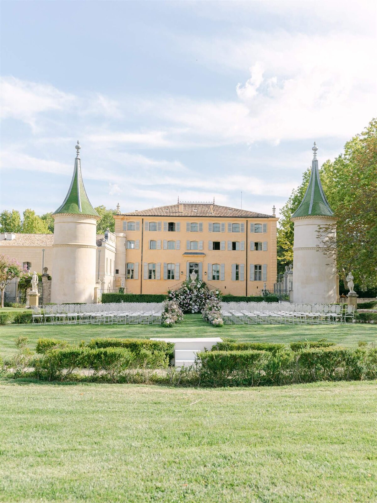 Diane Sotero Photography_Destination Wedding_Chateau De Fonscolombe_Provence_France_0313