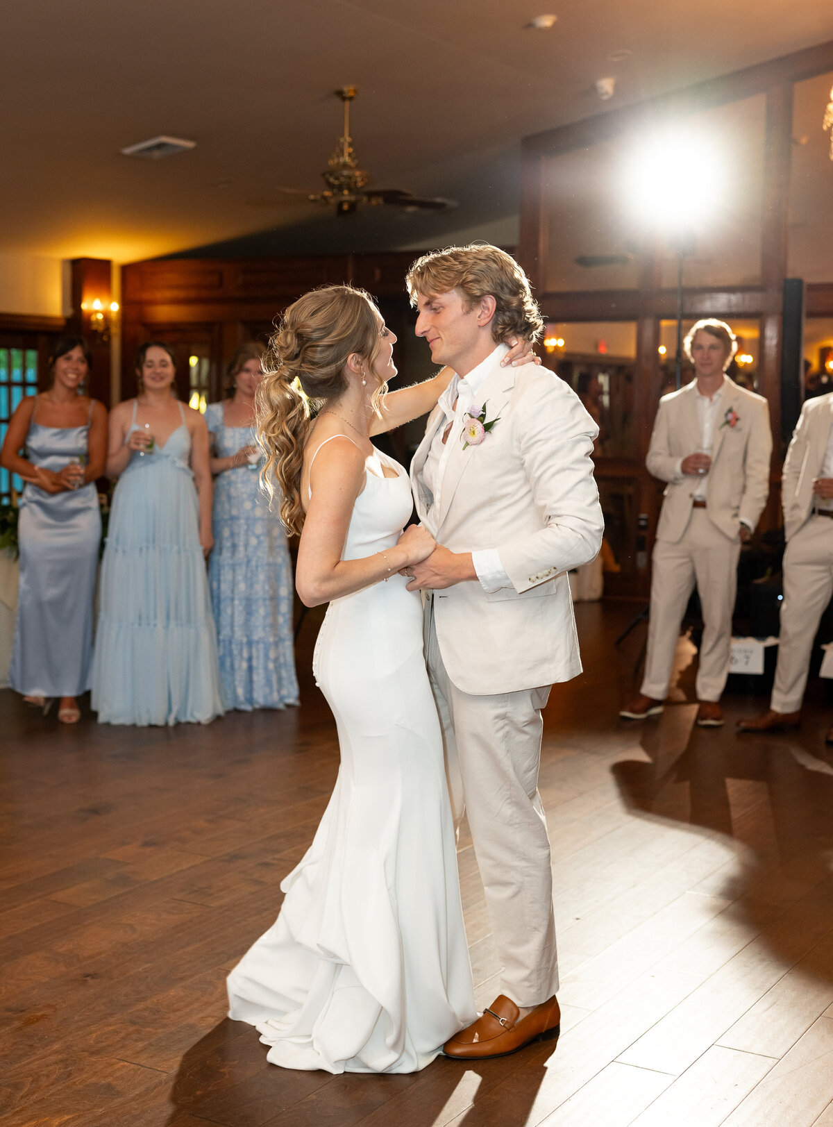 bride-and-groom-first-dance-at-saint-clements-castle