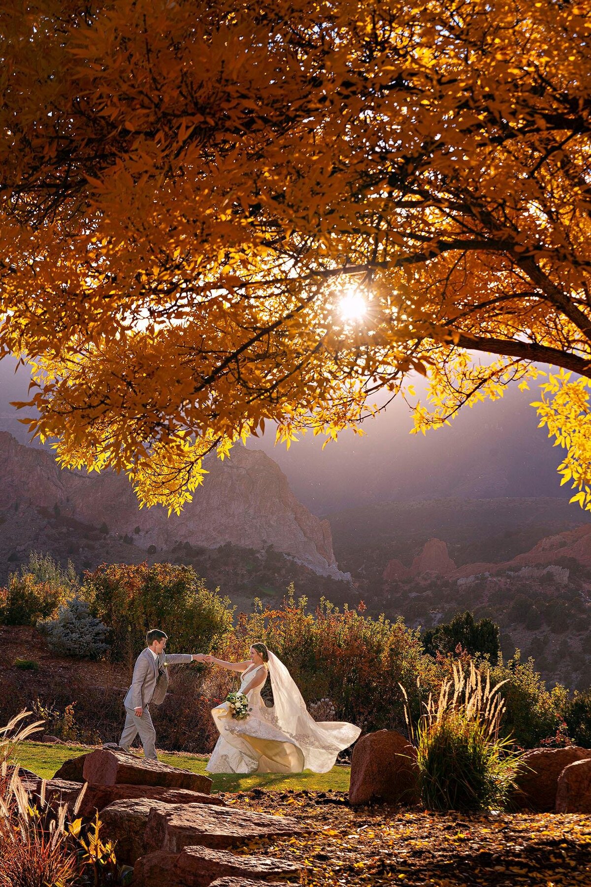 Fall Garden of the Gods Resort wedding