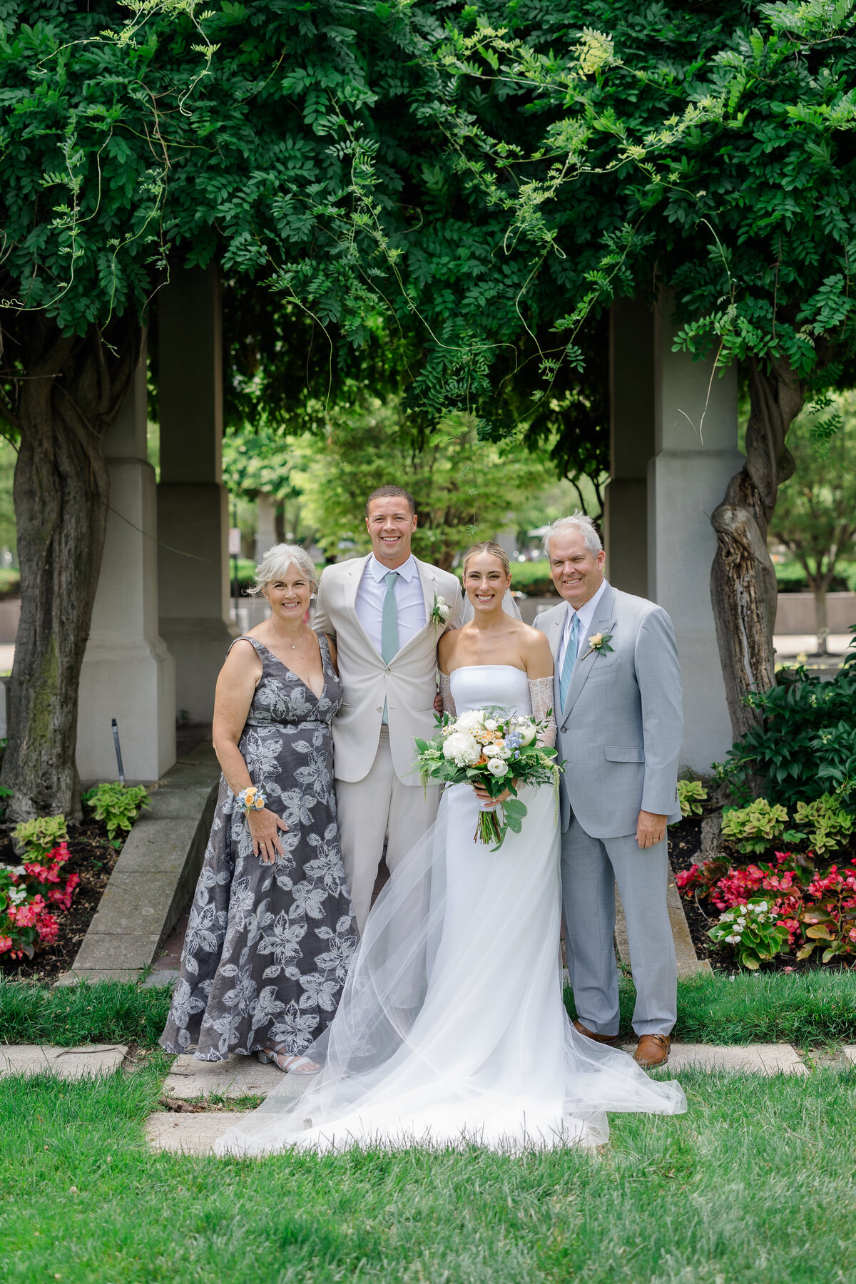 kasia-sickau-photography-cincinnati-ohio-wedding-photographer-hannah-tj-37