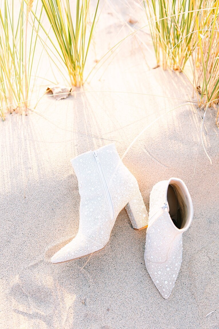 holland-lake-michigan-stellaluna-events-grand-rapids-wedding-photographer_0040