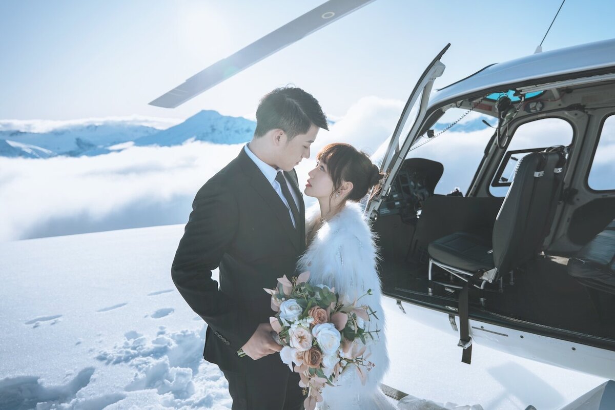 Elopement photoshoot, Stoneridge Estate, Queenstown.
