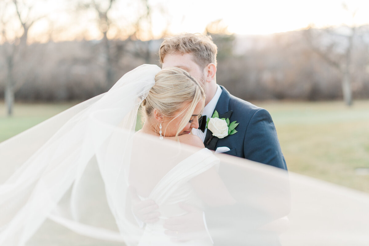Wellshire Denver Colorado Classic Winter Wedding Elena Spraguer Photography 0115