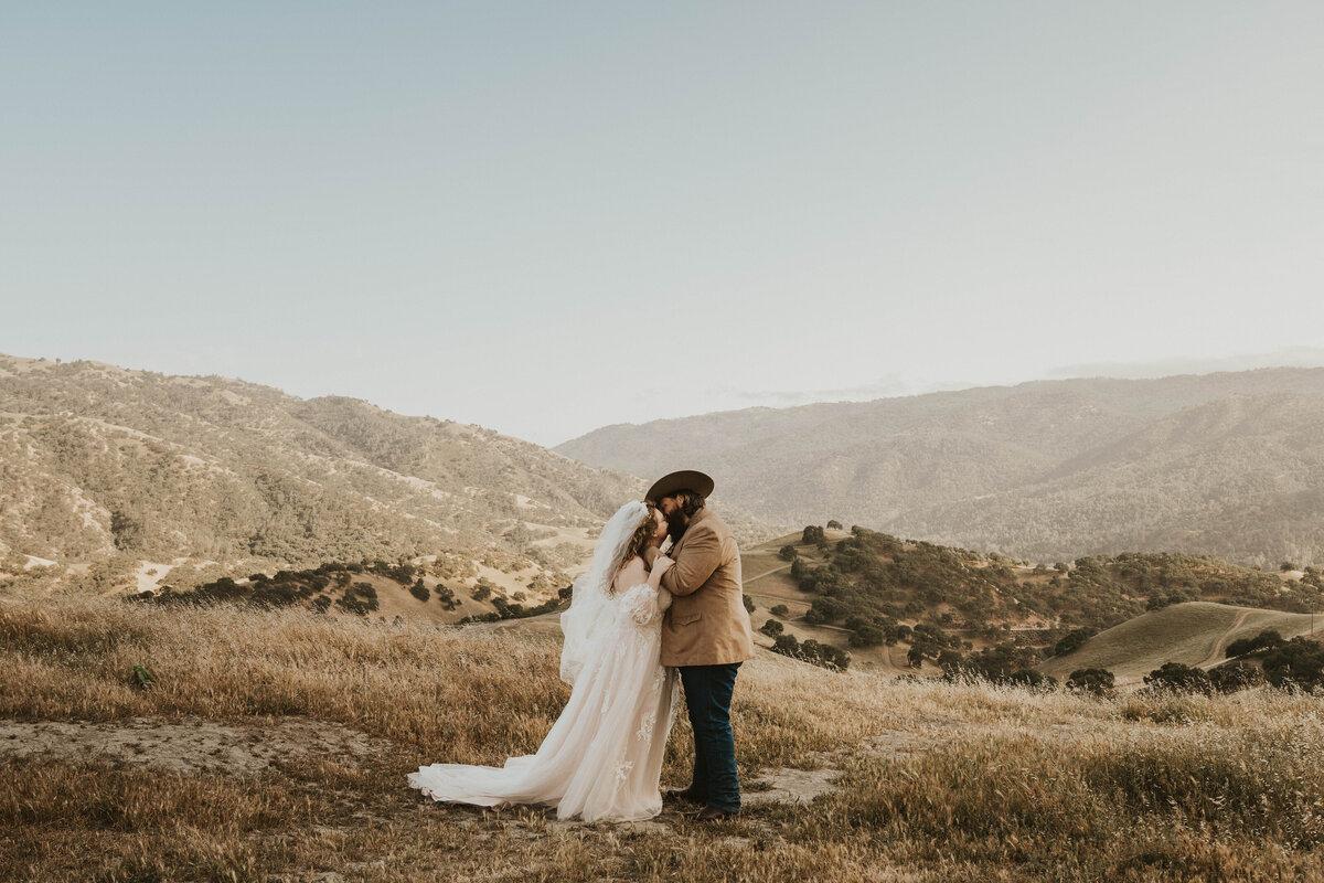 Heather-Adam-Alden-Lane-Nursery-Livermore-California-Wedding-Gallery-408