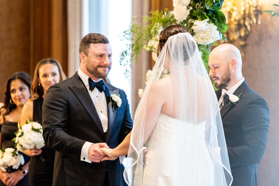 groom-cereomy-intercon-hotel-chicago-renaissance-ballroom
