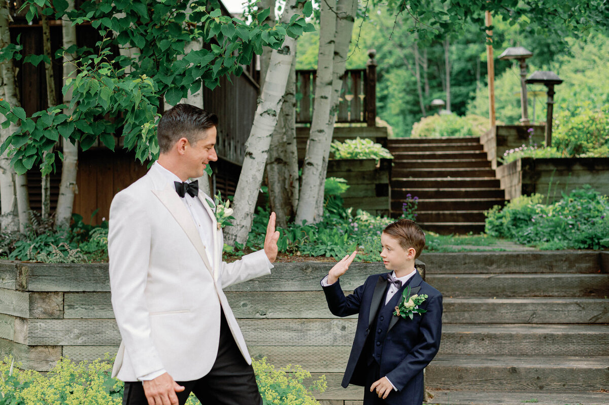 Stowe-Vermont-Wedding-Trapp-Family Lodge-coryn-kiefer-photography-16
