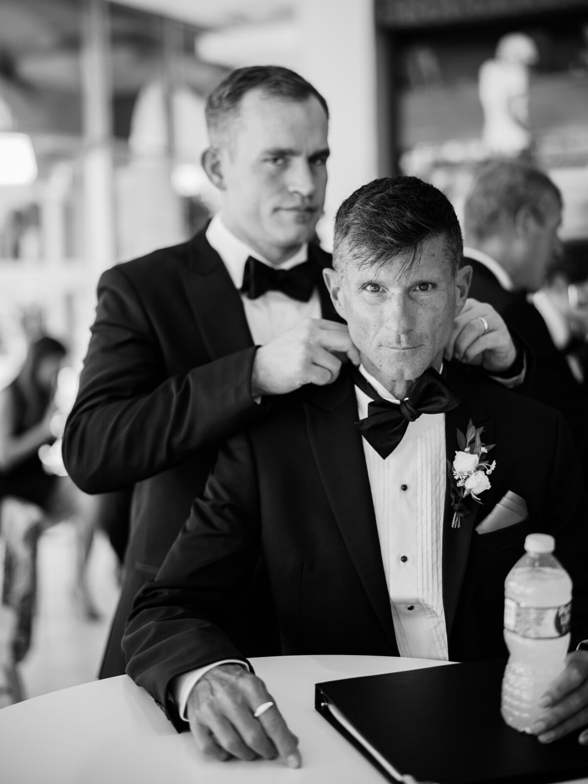 guysgettingready_042