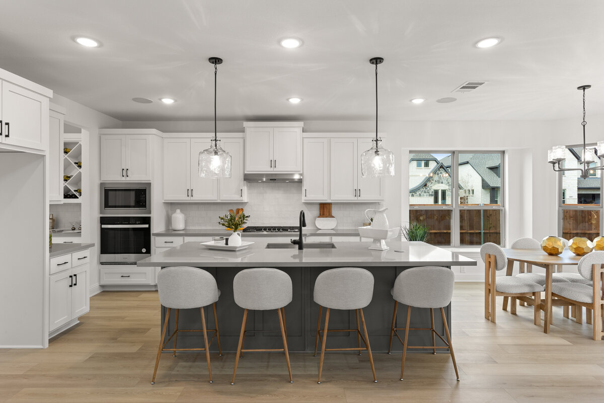 1001 Canuela-Kitchen-1